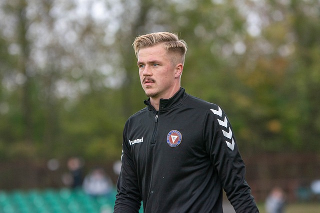 英媒：比苏马在吸笑气之后面临纪律处罚，热刺要在冬窗送走他